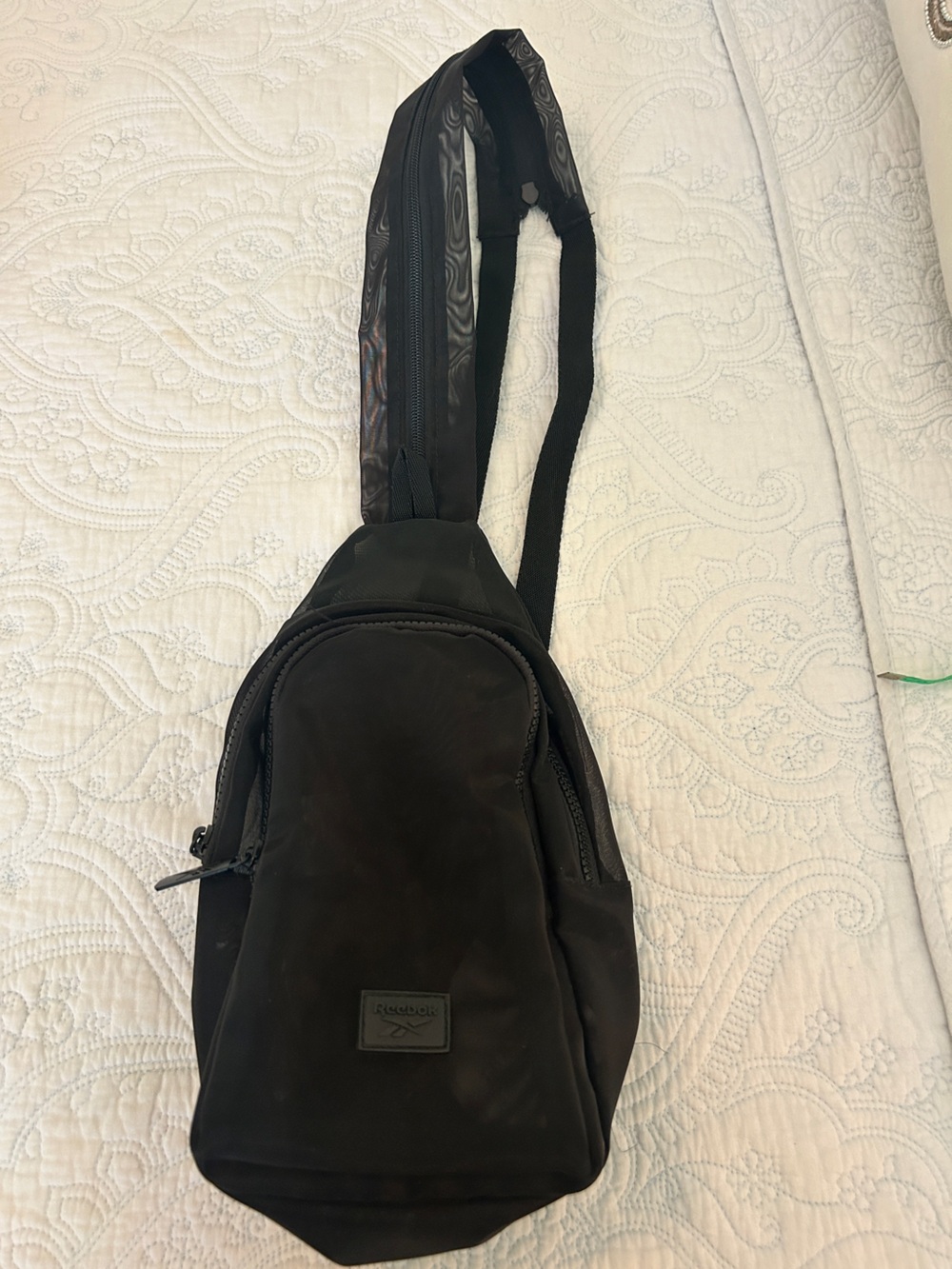Reebok black mesh mini-back pack/sling Bag - Compact Crossbody Pack